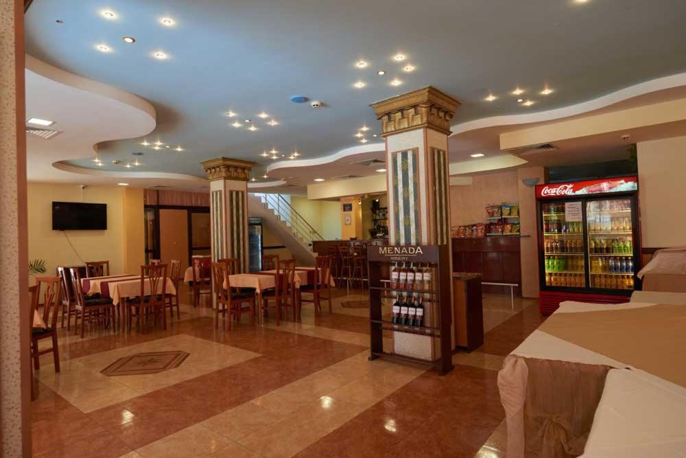 Hotel Smolyan Pantai Sunny Luaran gambar