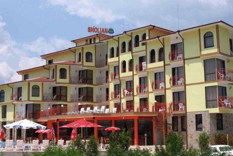 Hotel Smolyan Pantai Sunny Luaran gambar